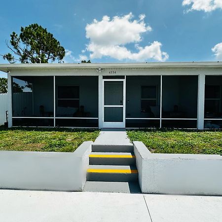 A Nice Place To Stay Lehigh Acres Exterior photo